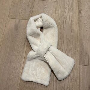 Love & Lore faux fur scarf